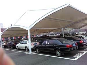 鋼<font color='red'>膜結構車棚</font>特點，怪不得越來越多人選擇！(圖文)