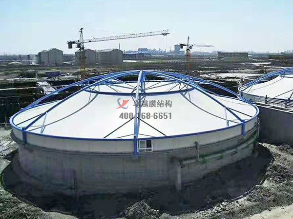 寶雞<font color='red'>污水池膜結構</font>施工三芯環(huán)?？萍脊镜取景咐龍D片】 　　